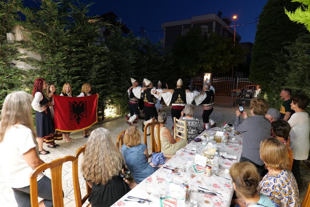 Vila Ahmeti Sarandë エクステリア 写真