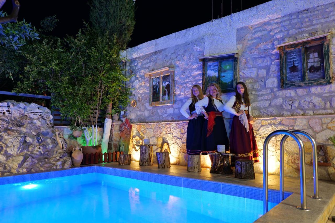 Vila Ahmeti Sarandë エクステリア 写真