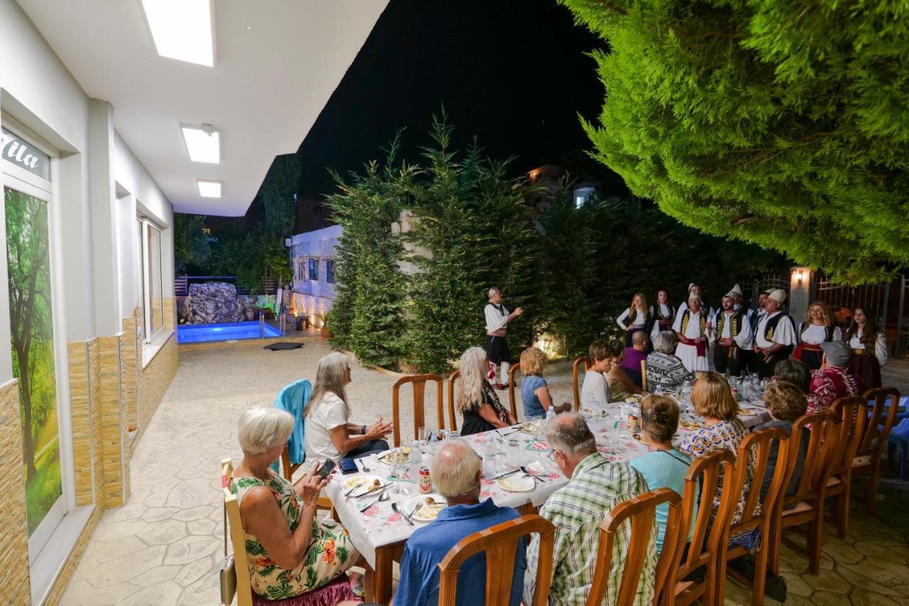 Vila Ahmeti Sarandë エクステリア 写真