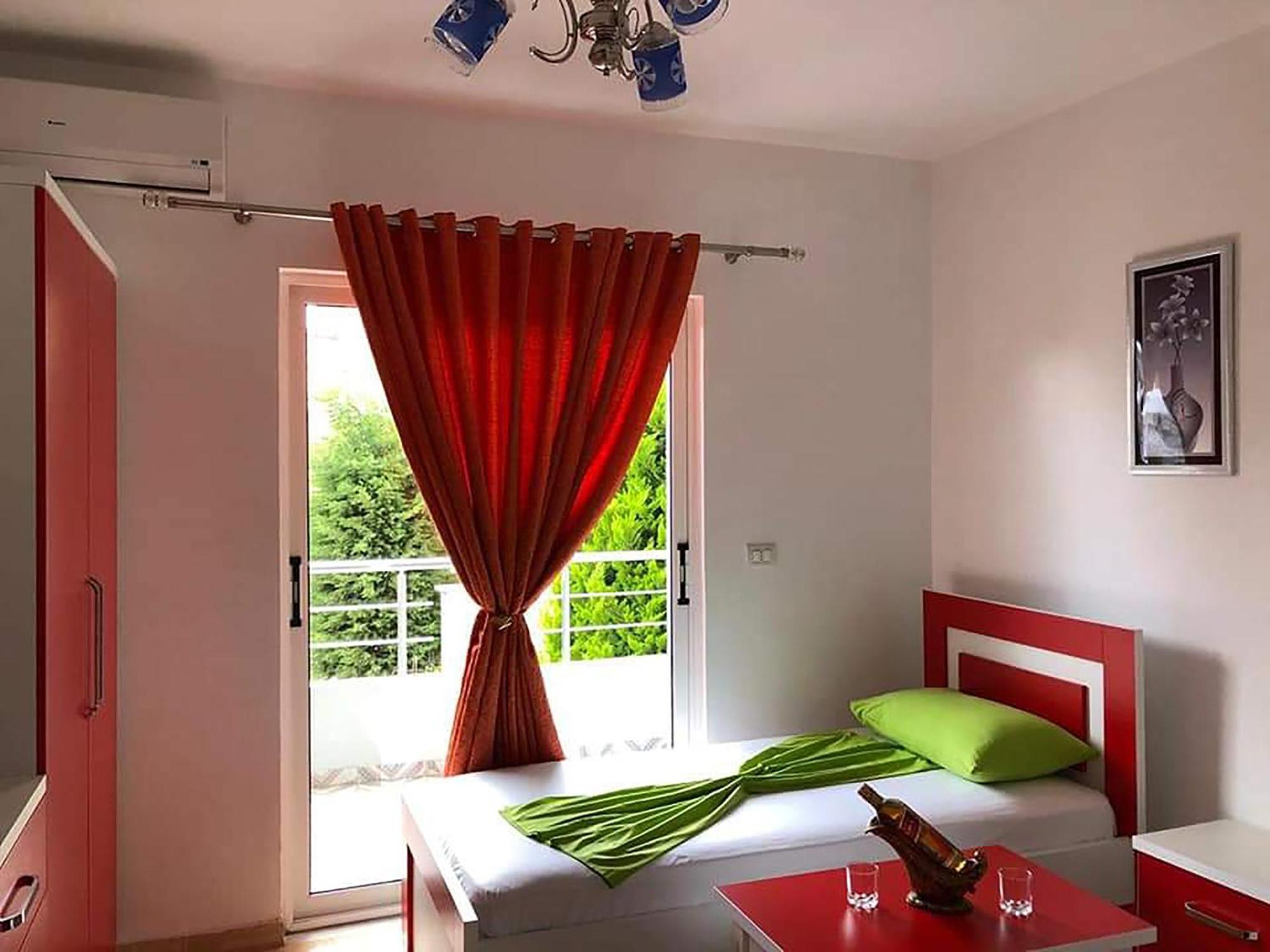 Vila Ahmeti Sarandë エクステリア 写真
